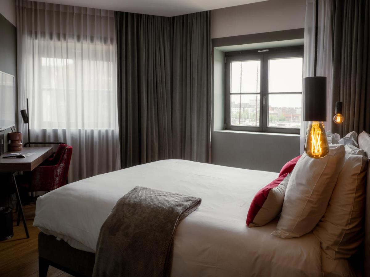 U Eat & Sleep Antwerp Hotel Екстериор снимка