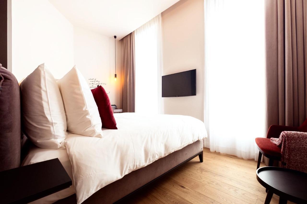 U Eat & Sleep Antwerp Hotel Екстериор снимка
