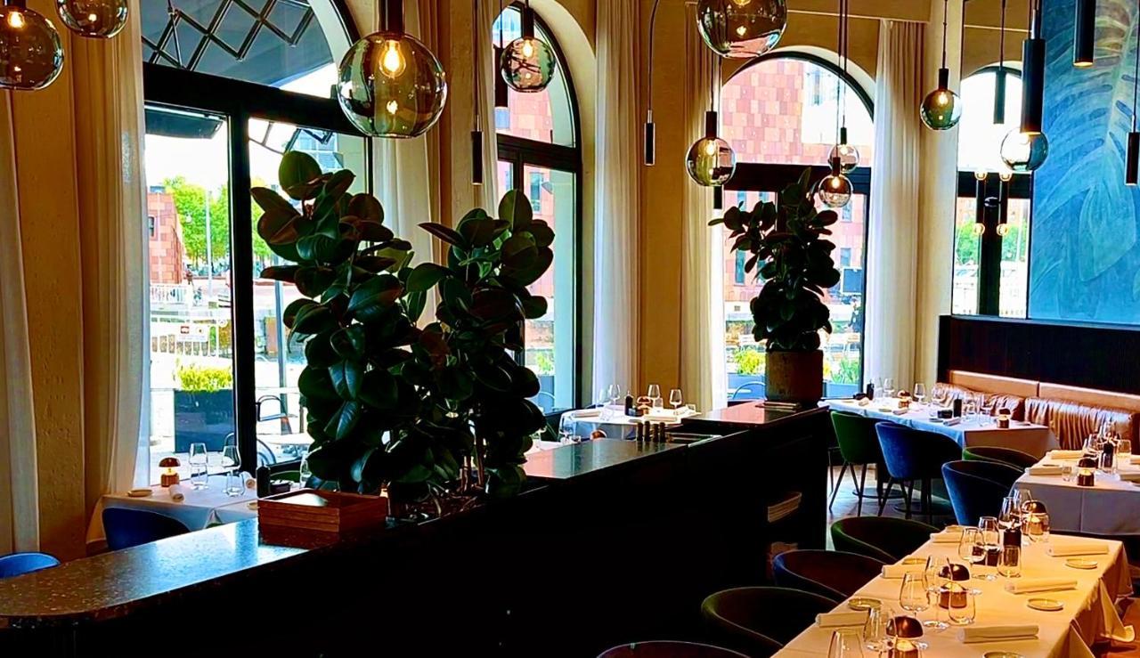 U Eat & Sleep Antwerp Hotel Екстериор снимка