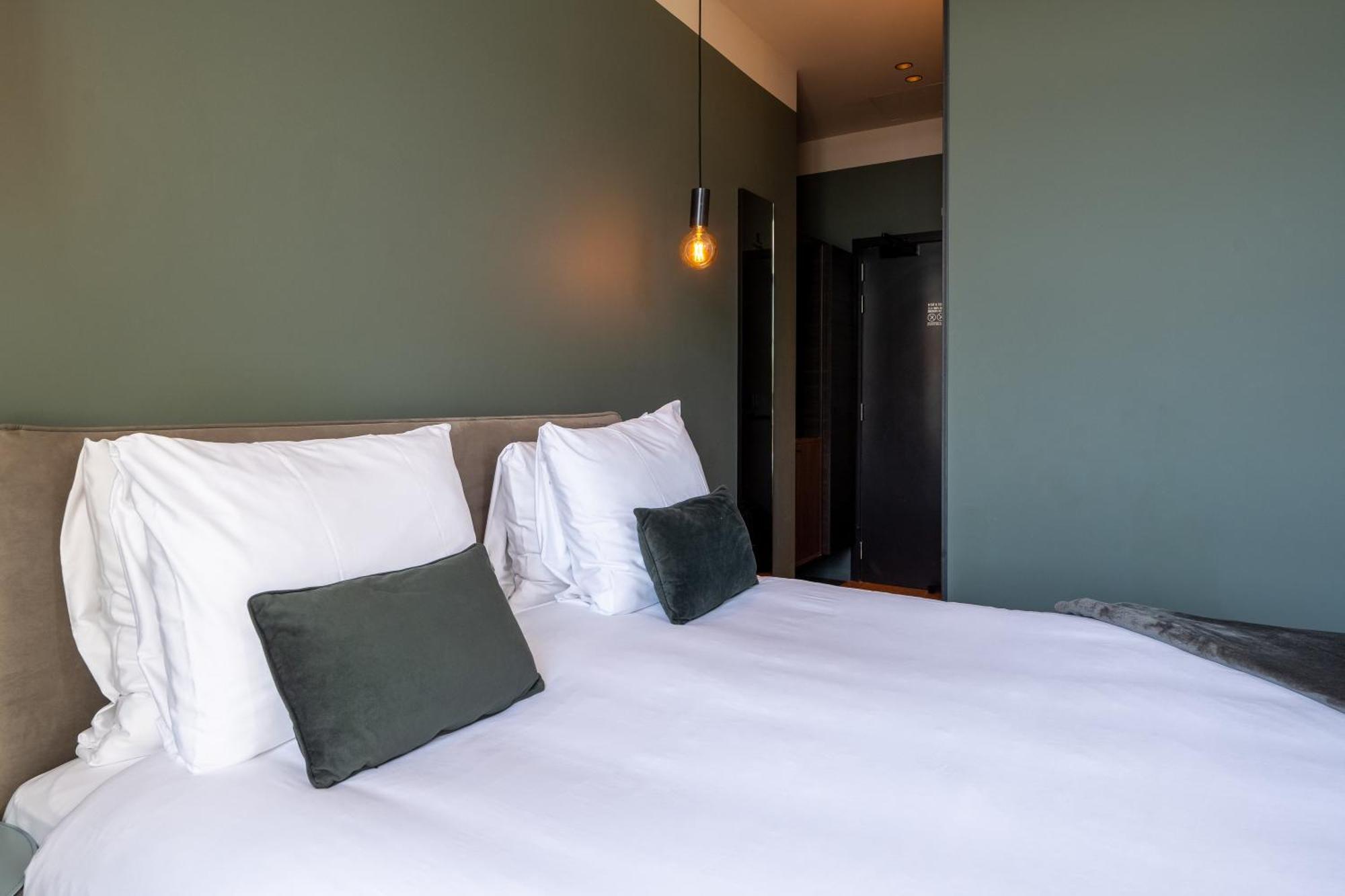 U Eat & Sleep Antwerp Hotel Екстериор снимка