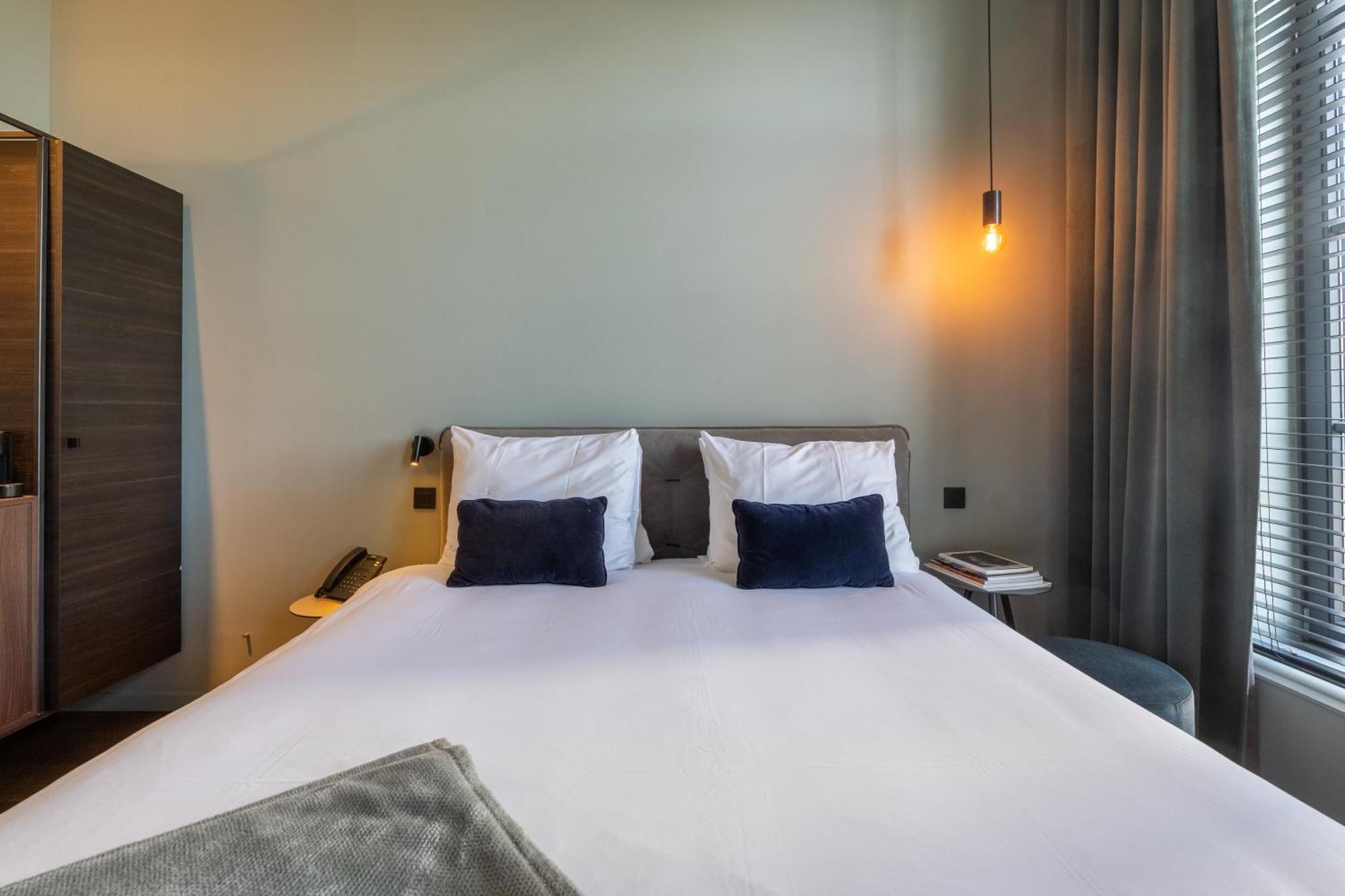 U Eat & Sleep Antwerp Hotel Екстериор снимка